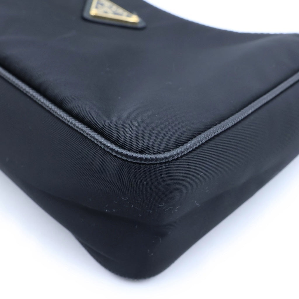 PRADA(プラダ) Re-Edition 2005 Re-Nylon トライアングルプレート リナイロン ハンドバッグ ブラック 1N204X レディース