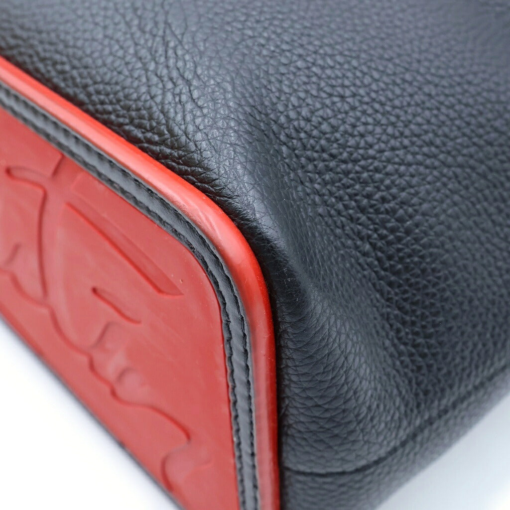 CHRISTIAN LOUBOUTIN(クリスチャンルブタン) CABATA Tote Bag カバタトートバッグ レザースタッズ トートバッグ ブラック/レッド