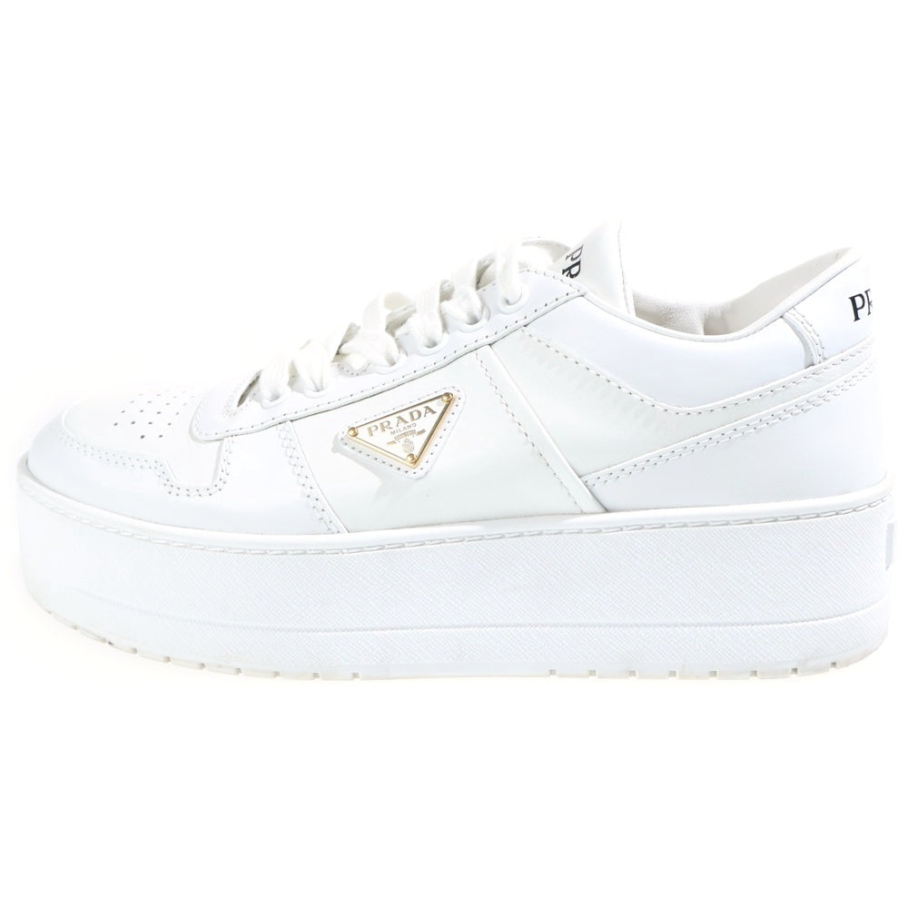 PRADA(プラダ) トライアングルロゴ ローカットスニーカー ホワイト レディース