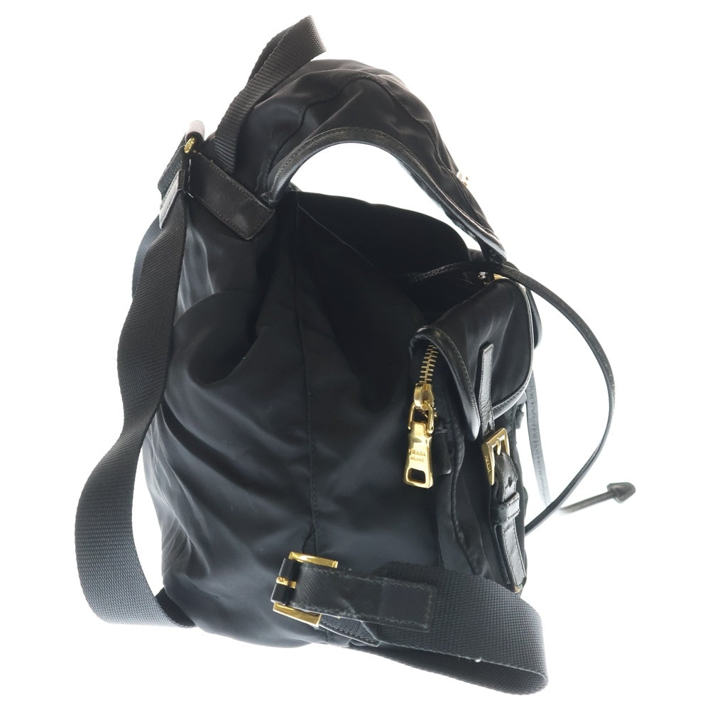 PRADA(プラダ) トライアングルロゴプレート ナイロン バックパック リュックサック ブラック B6677 レディース