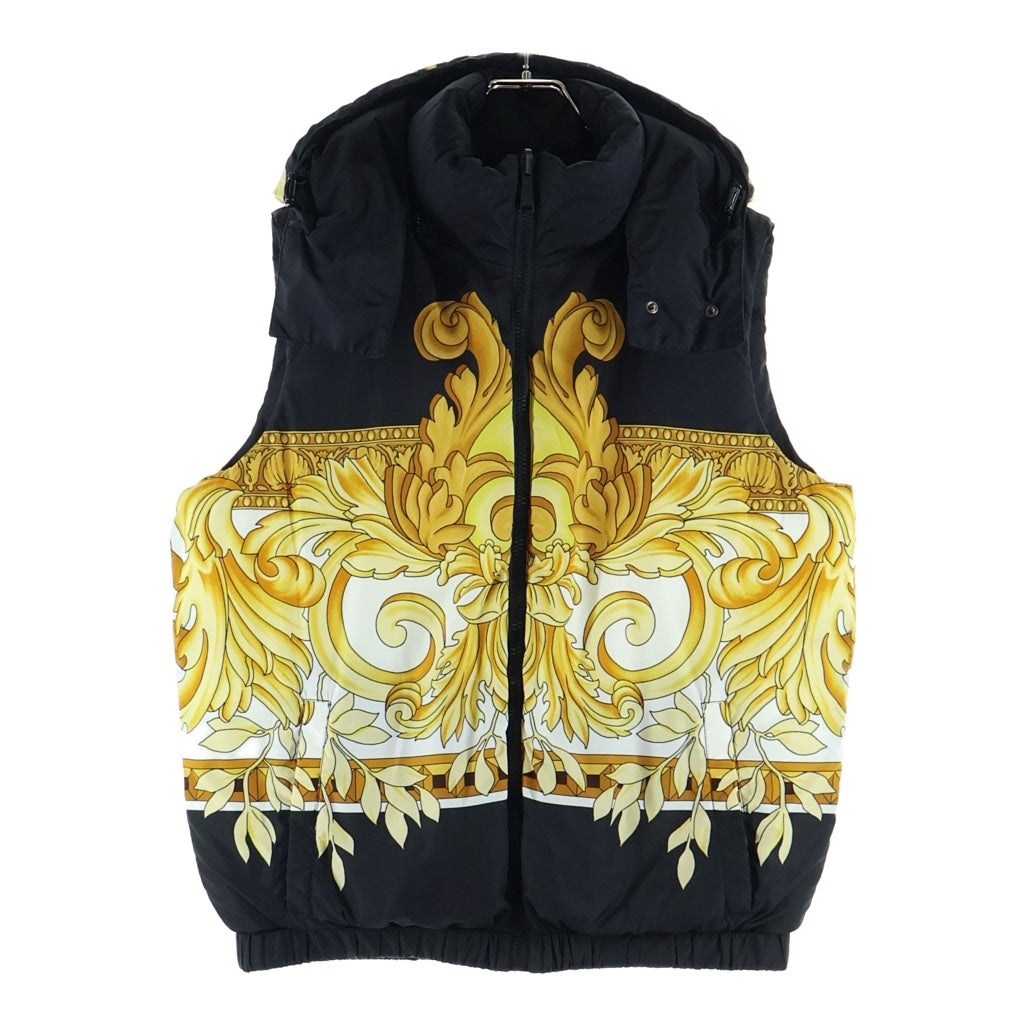 VERSACE(ヴェルサーチ) メデューサ ラバーワッペンロゴ リバーシブル バロック柄プリント ダウンベスト ブラック/イエロー 1012179/1A08844