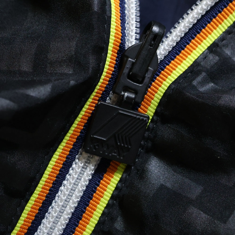 FENDI(フェンディ) ×K-WAY ケイウェイ ズッカ柄 リバーシブル ナイロンジャケット ブラック/ネイビー FAA803
