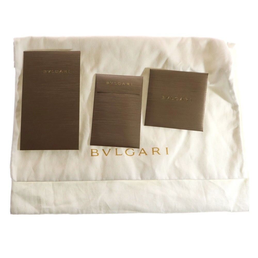BVLGARI(ブルガリ) マン エンボスロゴ カーフレザー スクエア スモール フラップ メッセンジャー ショルダーバッグ シルバー金具 ブルー/ブラック 291934