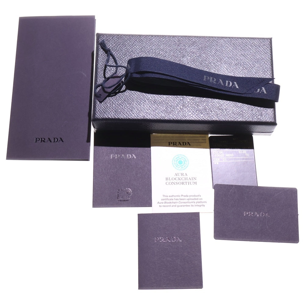 PRADA(プラダ) サフィアーノレザー トライアングルロゴプレート iPhone