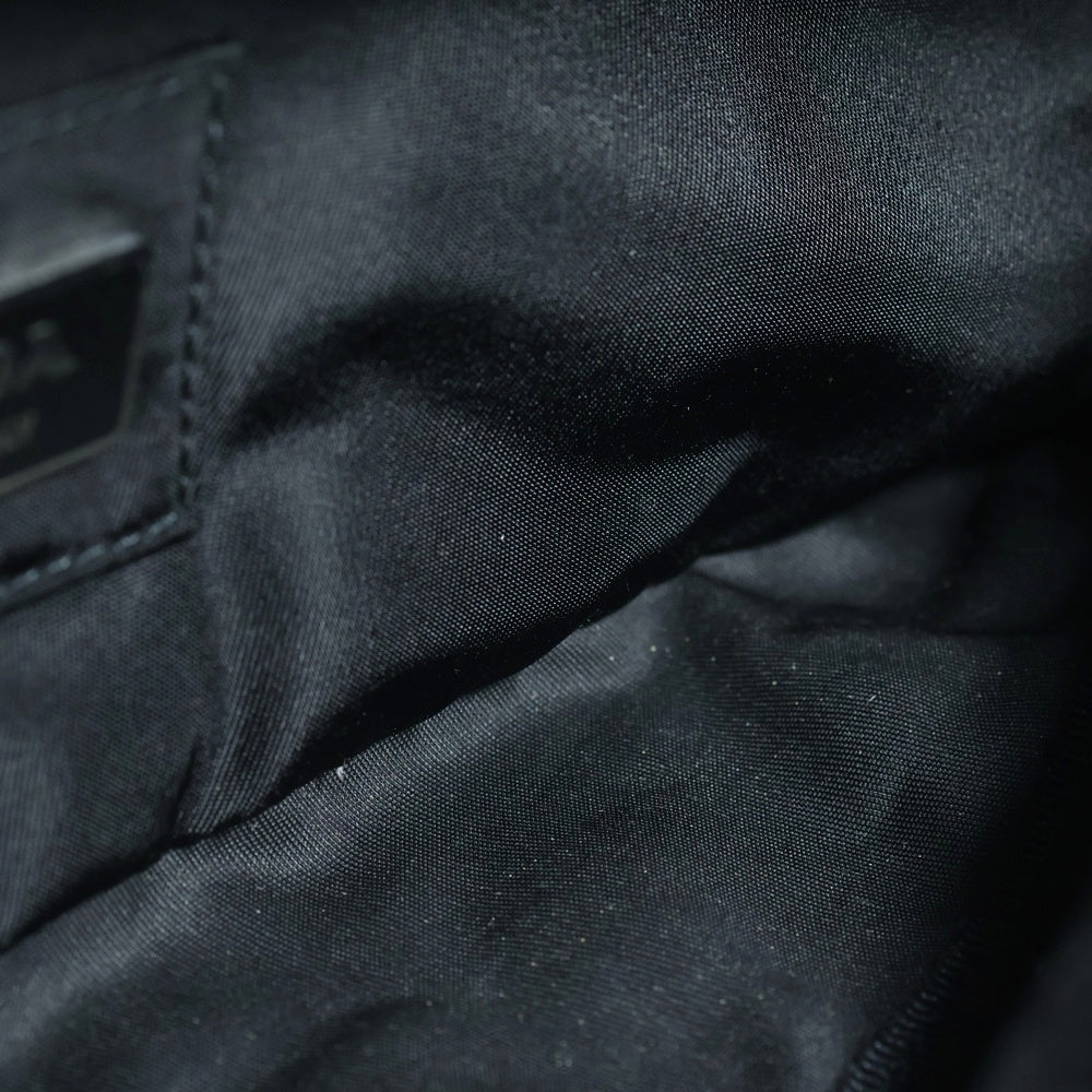PRADA(プラダ) ウエストバッグ ボディバッグ ショルダーバッグ ブラック ナイロン シルバー金具
