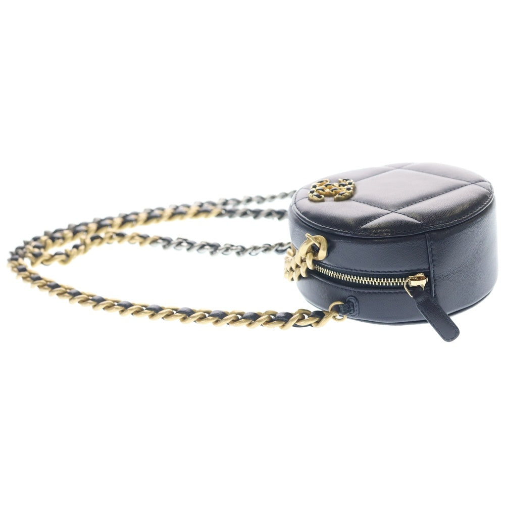 さくら様CHANEL ショルダー　ラムスキン　ノベルティ CHANEL(シャネル) シャネル19 ココマーク ラムスキン チェーン