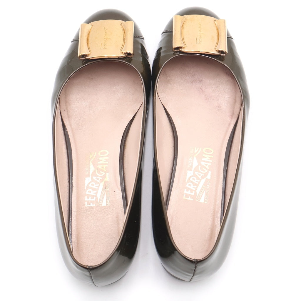 Salvatore Ferragamo(サルヴァトーレ フェラガモ) ヴァラ パテントレザー フラットパンプス シューズ ブラウン レディース