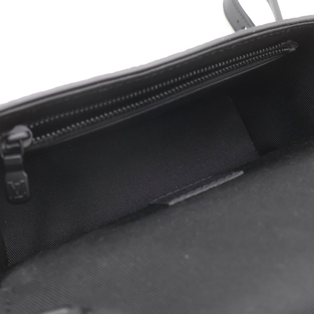 LOUIS VUITTON(ルイヴィトン) モノグラムトリヨン スティーマー ウェアラブル ウォレット レザー ショルダーバッグ ブラック M81746 レディース