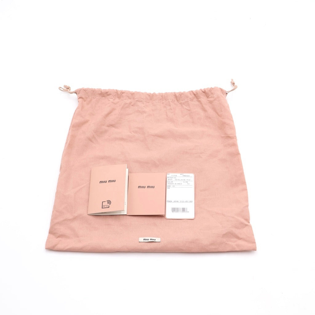 miumiu(ミュウミュウ) マテラッセ 巾着ポーチ ミニハンドバッグ ホワイト レザー 5ND022 ゴールド金具 レディース