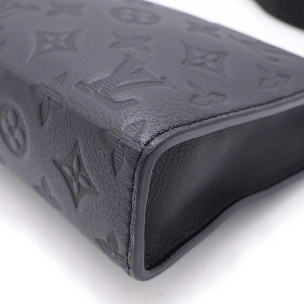 LOUIS VUITTON(ルイヴィトン) ガストン ウエアラ ブルウォレット ショルダーバック モノグラムシャドウ レザー ノワール M81115