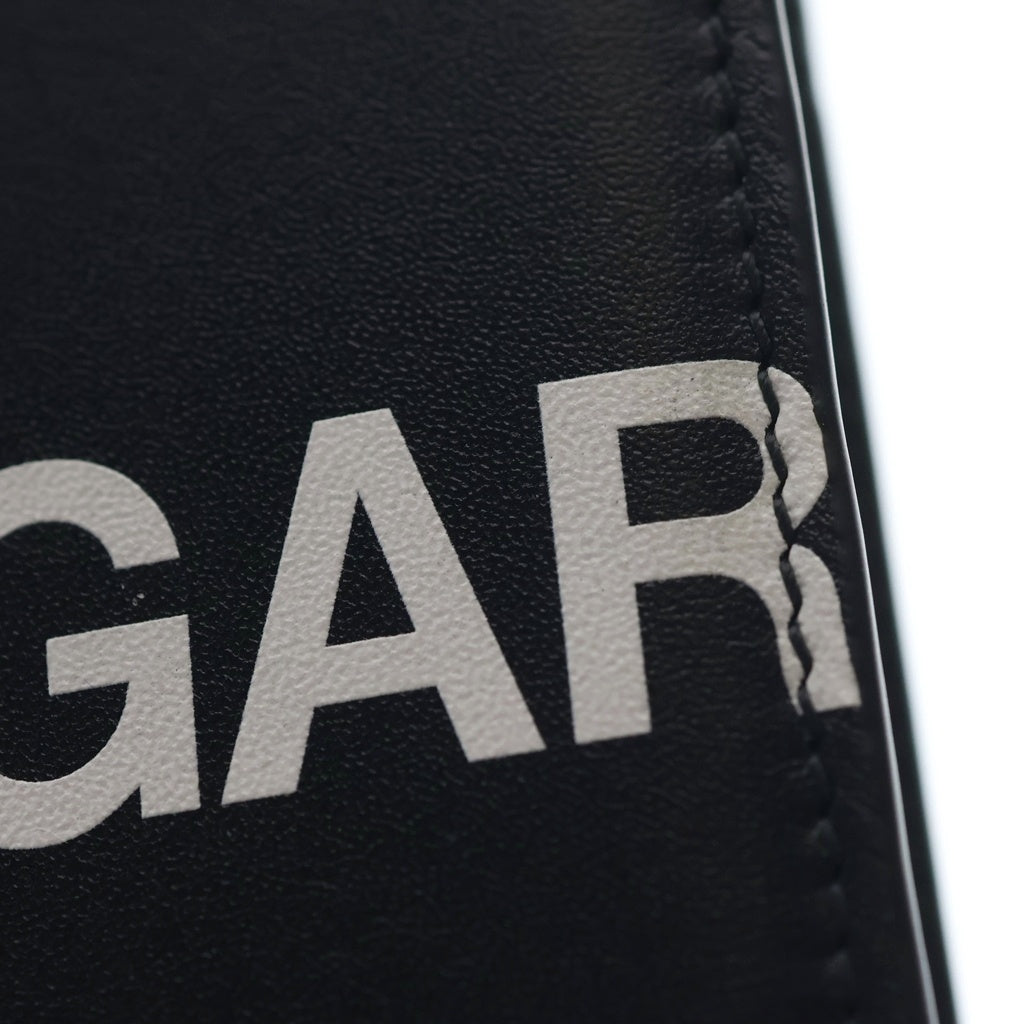 COMME des GARCONS(コムデギャルソン) HUGE LOGO ヒュージ ロゴ コンパクトウォレット 二つ折財布 カードケース レザー ブラック SA0641HL