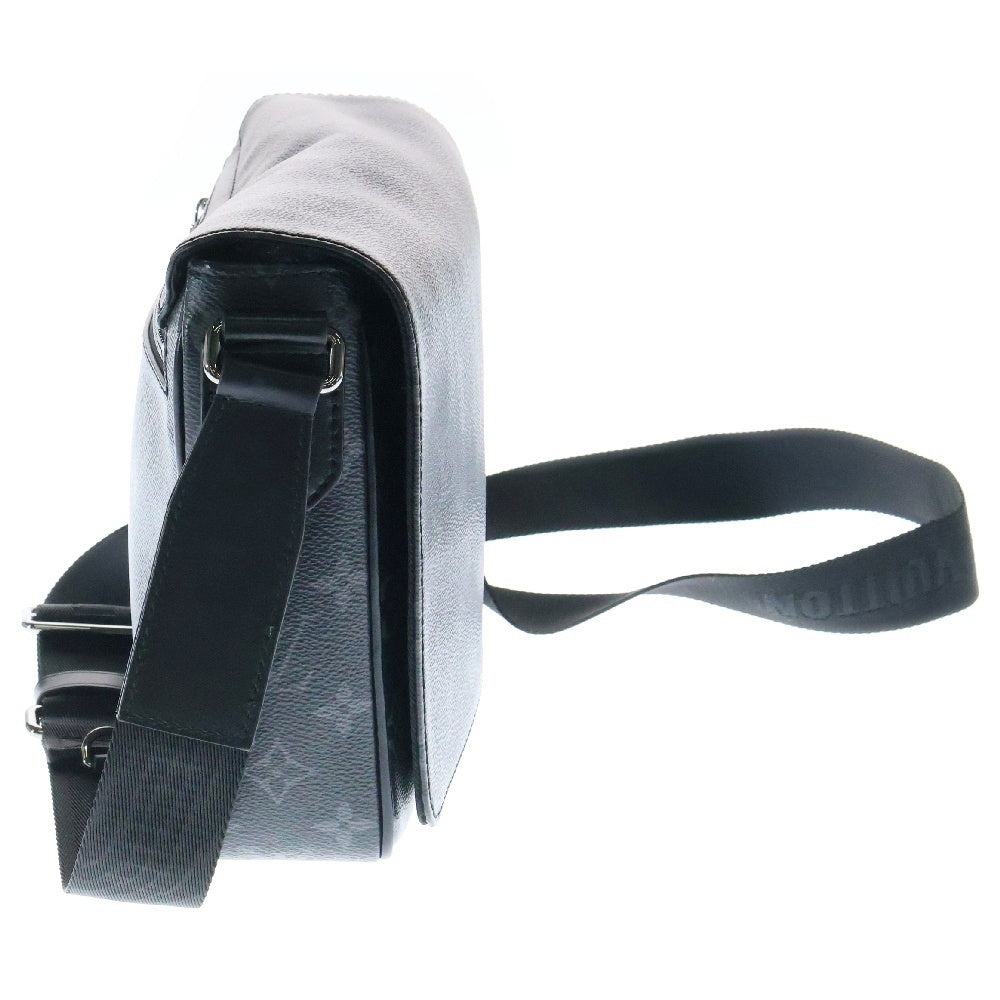 LOUIS VUITTON(ルイヴィトン) モノグラムエクリプス ディスリクトPM ショルダーバッグ ブラック シルバー金具 PVC M46255