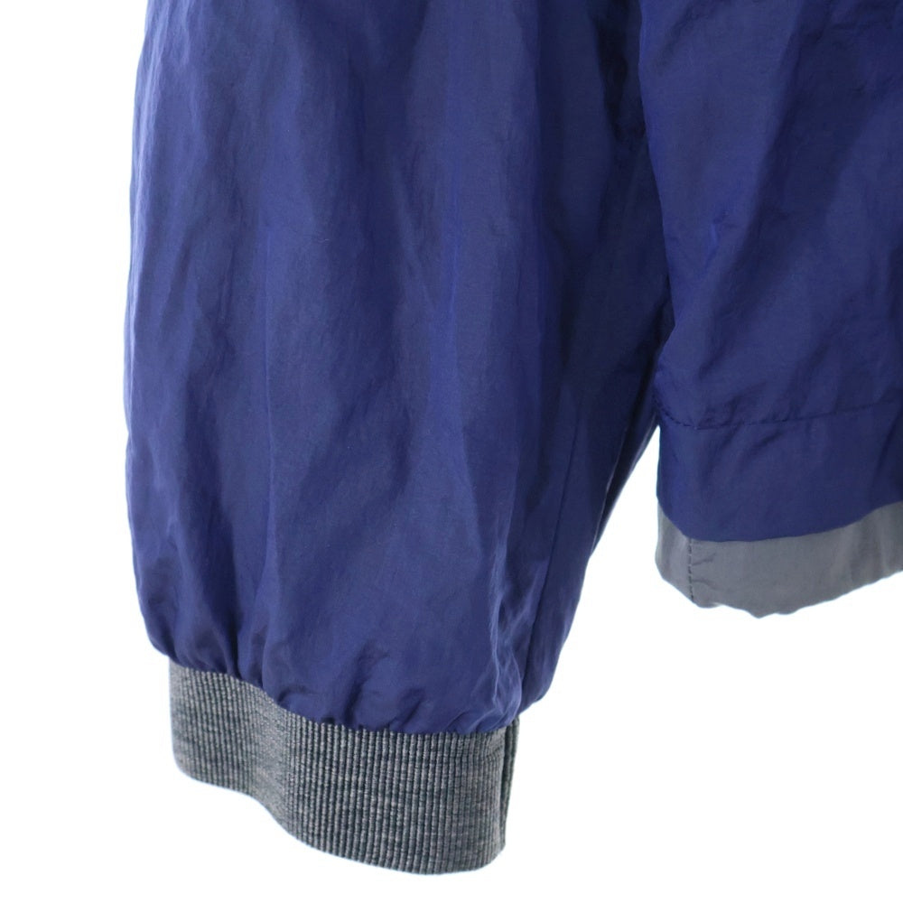 Ermenegildo Zegna(エルメネジルドゼニア) ラバー ワッペンロゴ ウールライニング フーデッド ジップアップ ナイロンジャケット ウィンドブレーカー グレー/レッド 7VU006 ZZT090