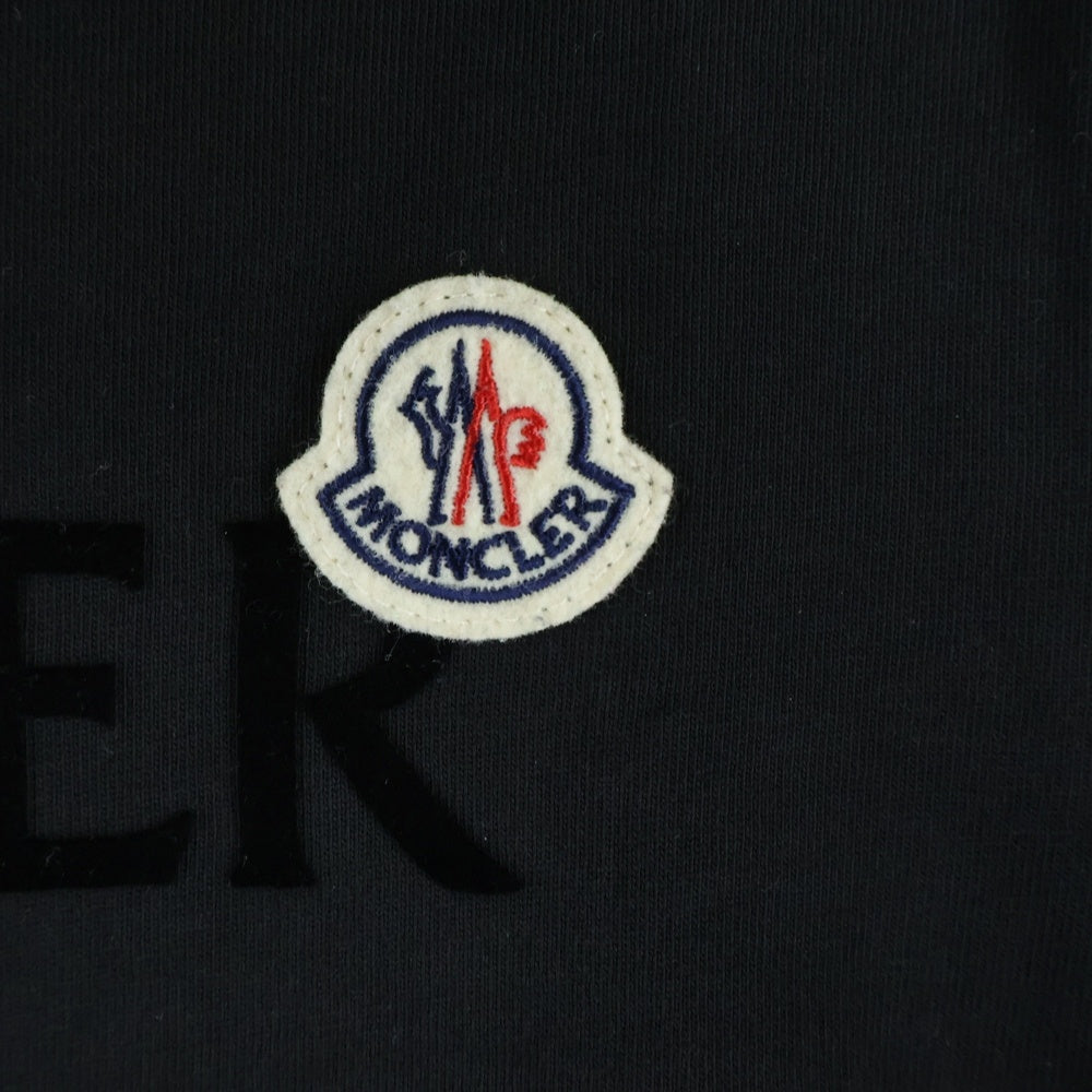 MONCLER(モンクレール) 24AW フロッキーロゴプリント ワッペン クルーネック 半袖Tシャツ カットソー ブラック J20918C00024 8390T
