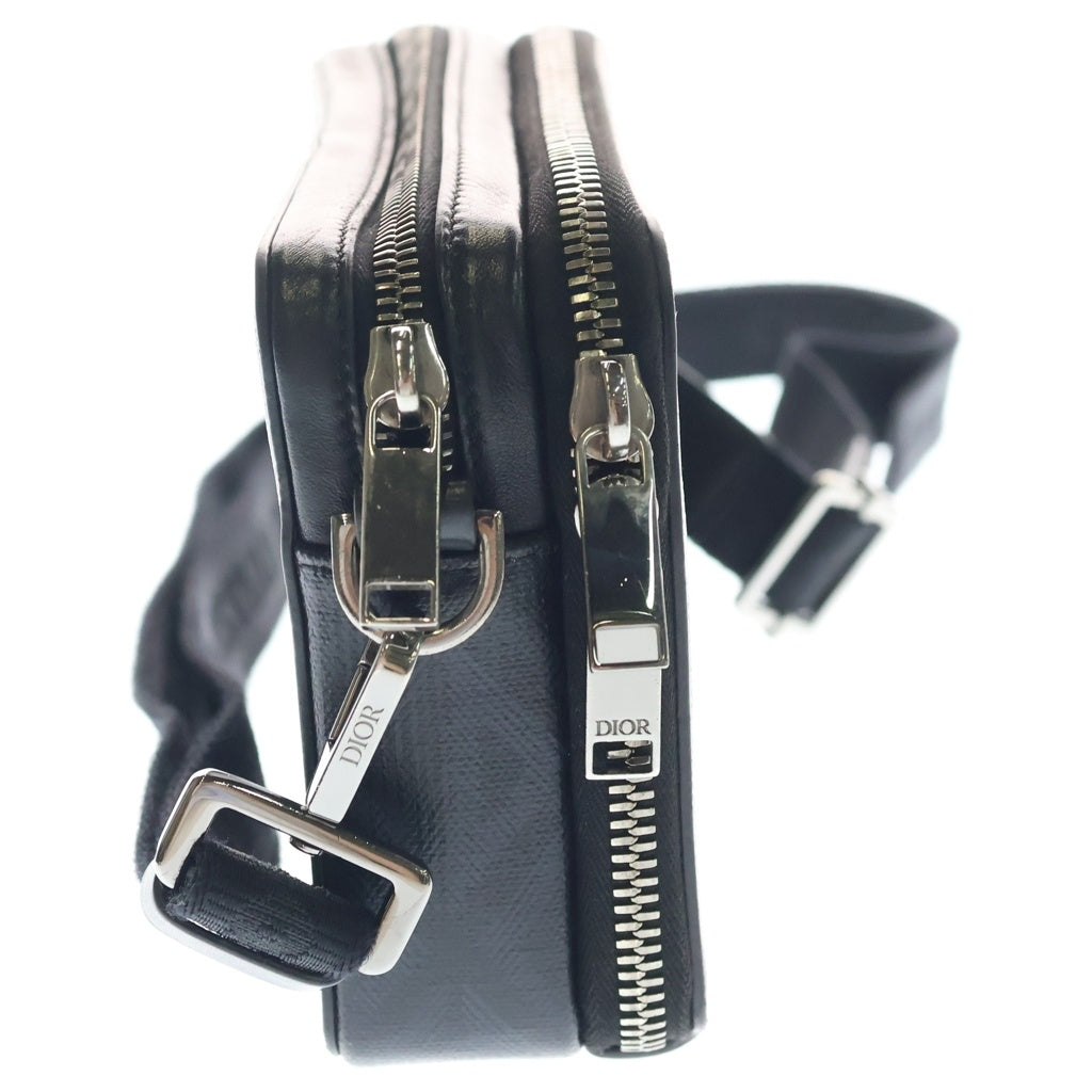 Christian Dior(クリスチャンディオール) メッセンジャーバック ショルダーバック CDダイヤモンド PVC レザー ブラック 2ESBC119DCO