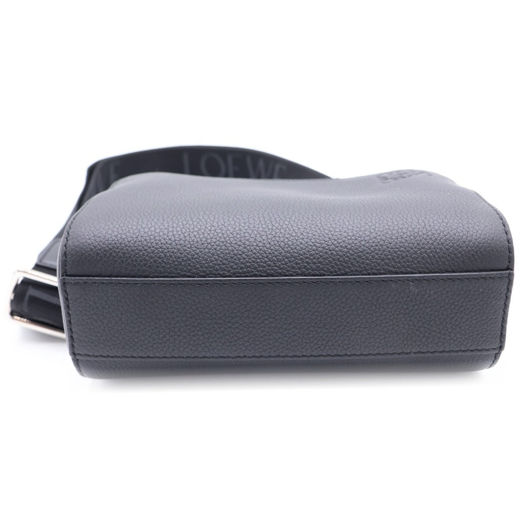LOEWE(ロエベ) アナグラム カメラバッグ ミニ ショルダーバッグ ソフトグレインカーフ ブラック C660R41X02 シルバー金具