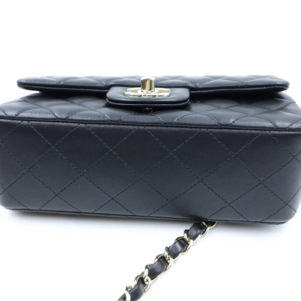 CHANEL(シャネル) ミニマトラッセ20 チェーンショルダーバッグ ブラック ラムスキン ゴールド金具 プレート A35200