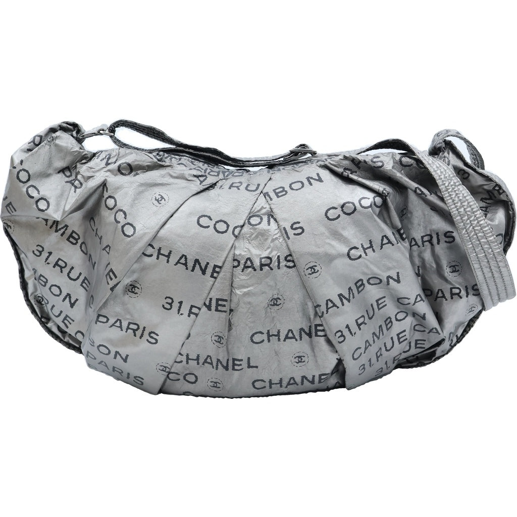 CHANEL(シャネル) アンリミテッド ロゴ ナイロン トートバッグ ショルダーバッグ シルバー レディース
