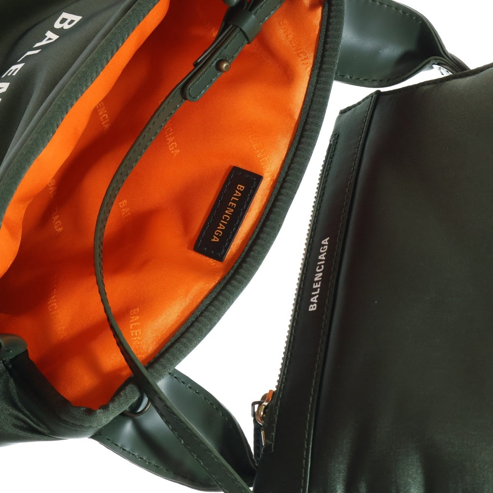 BALENCIAGA(バレンシアガ) カバXS ナイロンハンドバッグ カーキ 390346