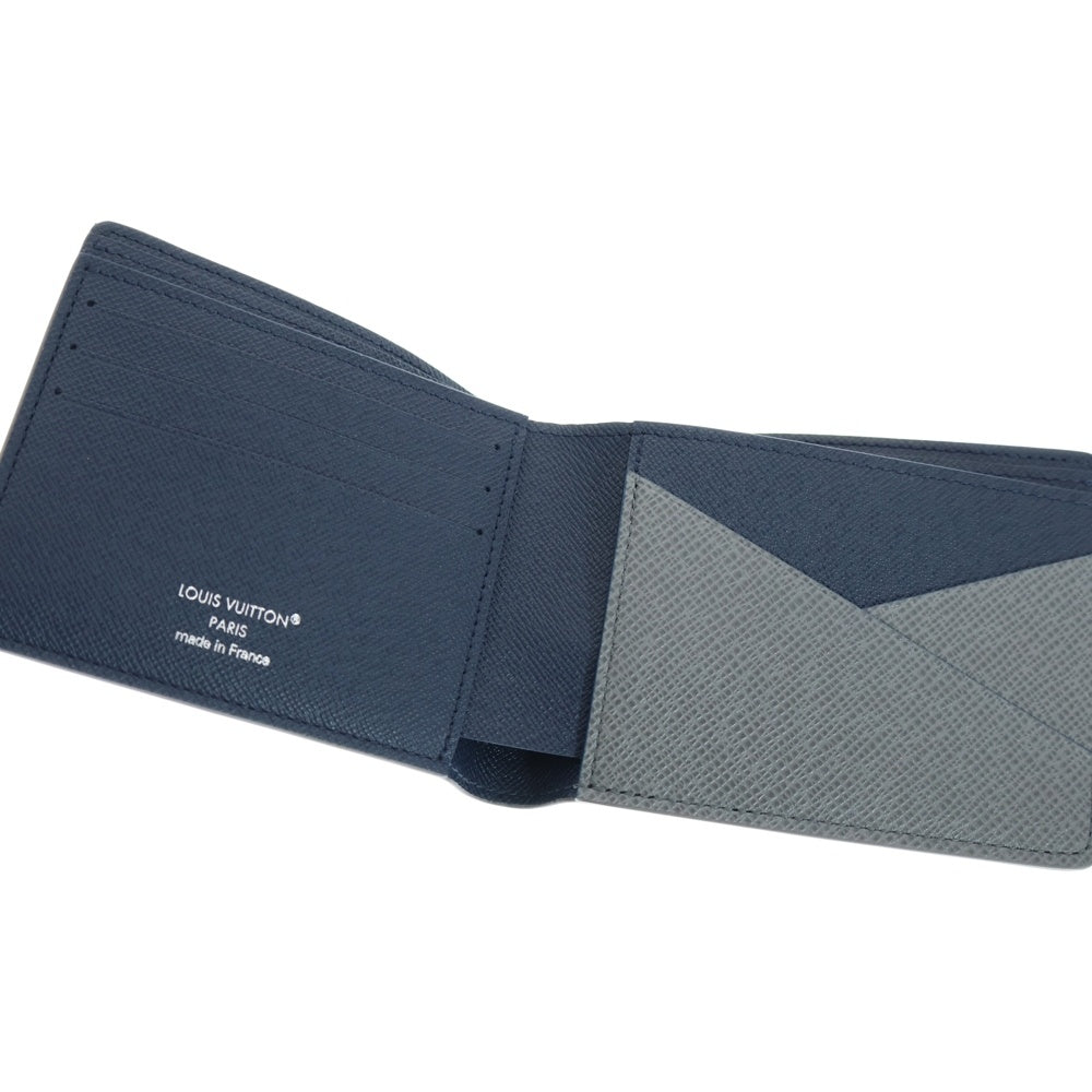 LOUIS VUITTON(ルイヴィトン) タイガ ポルトフォイユ・ミュルティプル アストラル 二つ折り財布 グレー レザー RFID M25963