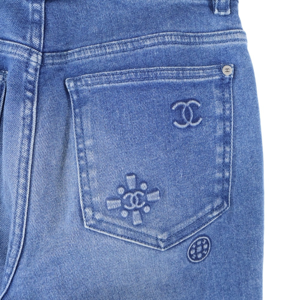 CHANEL(シャネル) ココマーク カメリア エンボス ストレッチ スリムスキニー デニムパンツ ジーンズ インディゴ レディース P70206V61785