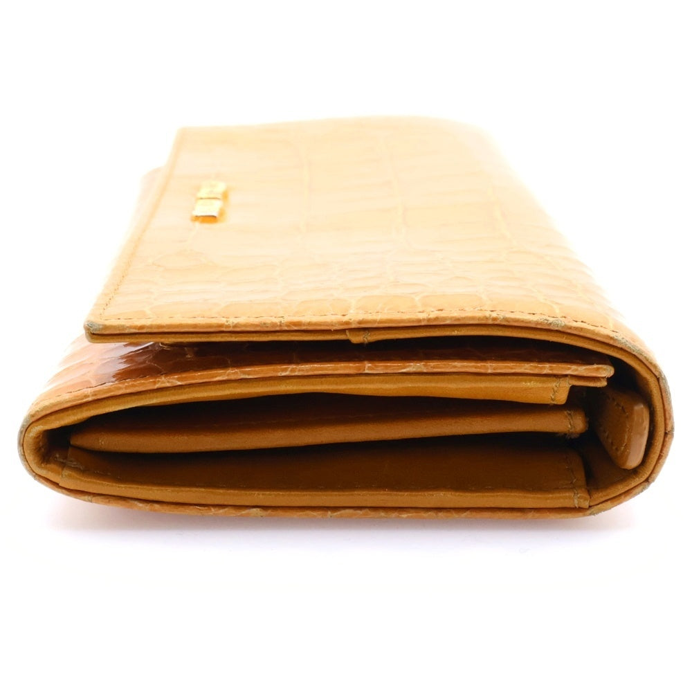 miumiu(ミュウミュウ) ロゴプレート クロコ型押し パテントレザー ロングウォレット 二つ折り財布 ゴールド金具 オレンジ