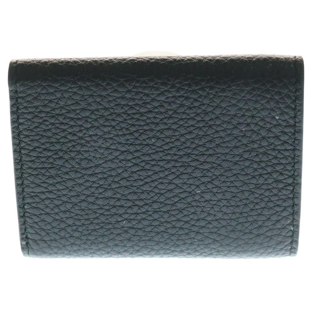 PRADA(プラダ) トライアングルロゴプレート ヴィッテロダイノ レザー コンパクトウォレット 三つ折り財布 シルバー金具 ブラック 2MH042