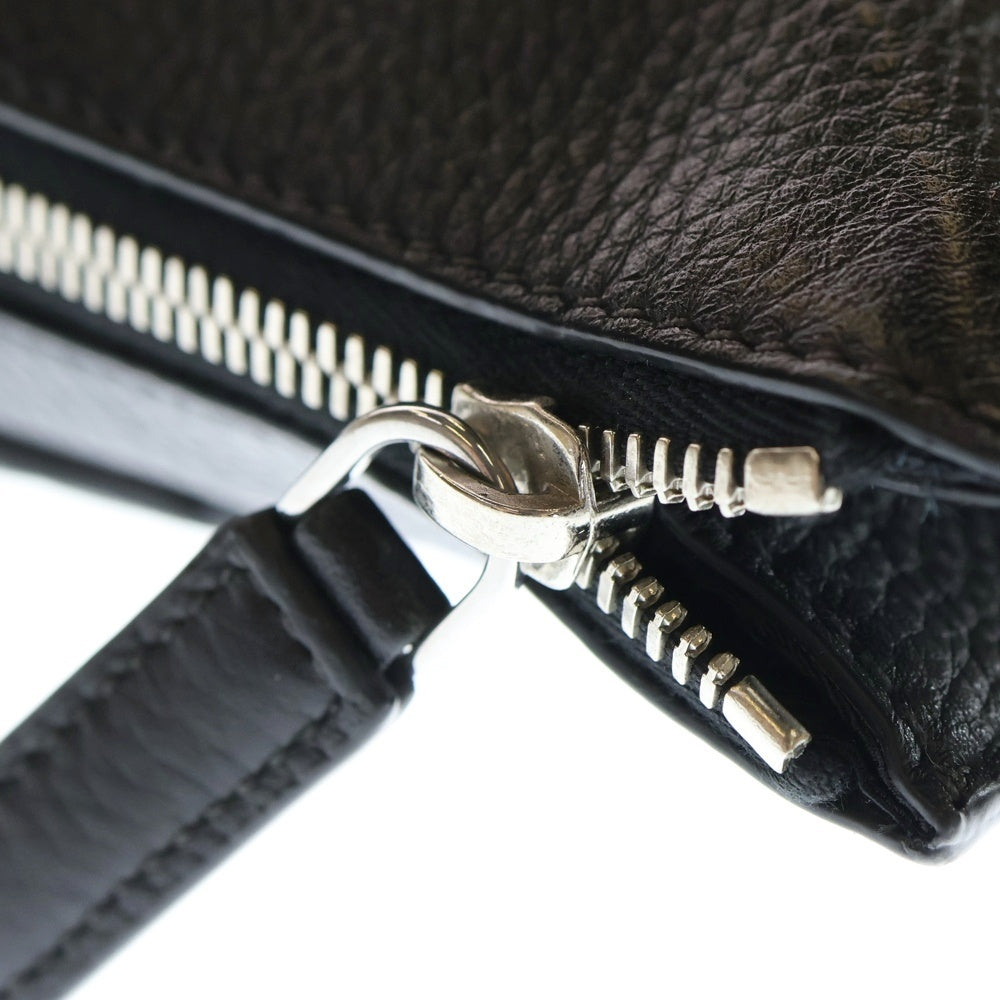 PRADA(プラダ) トライアングルロゴ クラッチバッグ セカンドバッグ ブラック シルバー金具 レザー レディース