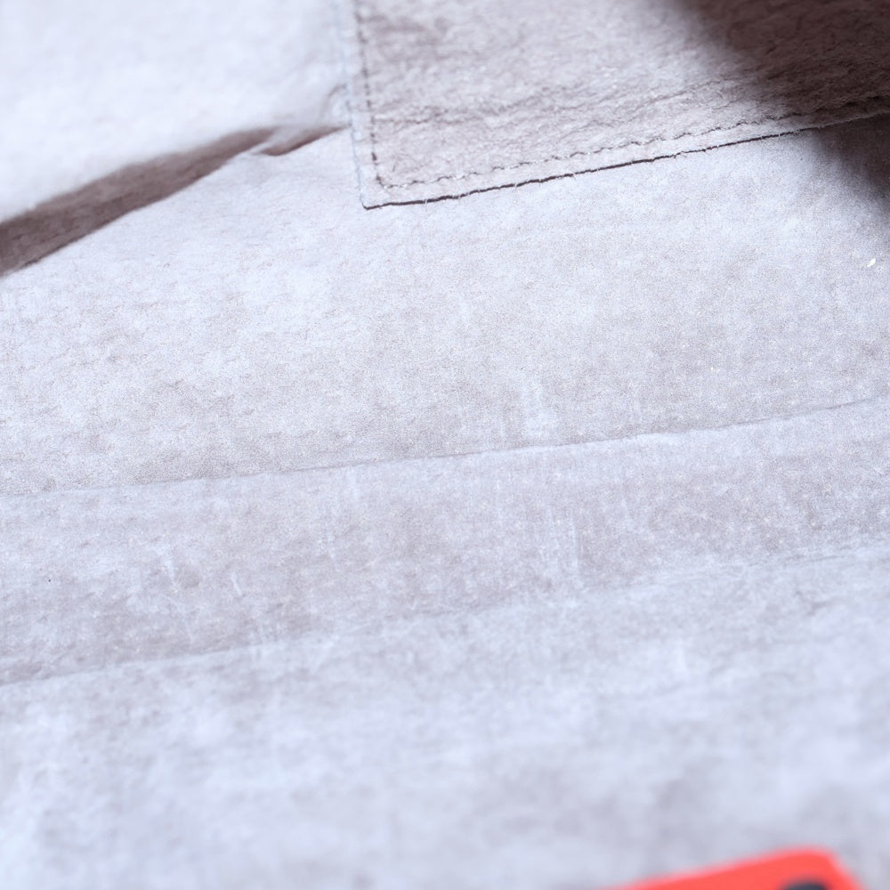 BOTTEGA VENETA(ボッテガヴェネタ) イントレチャート ショルダーバッグ ミニバッグ レッド レザー ブラック金具 レディース