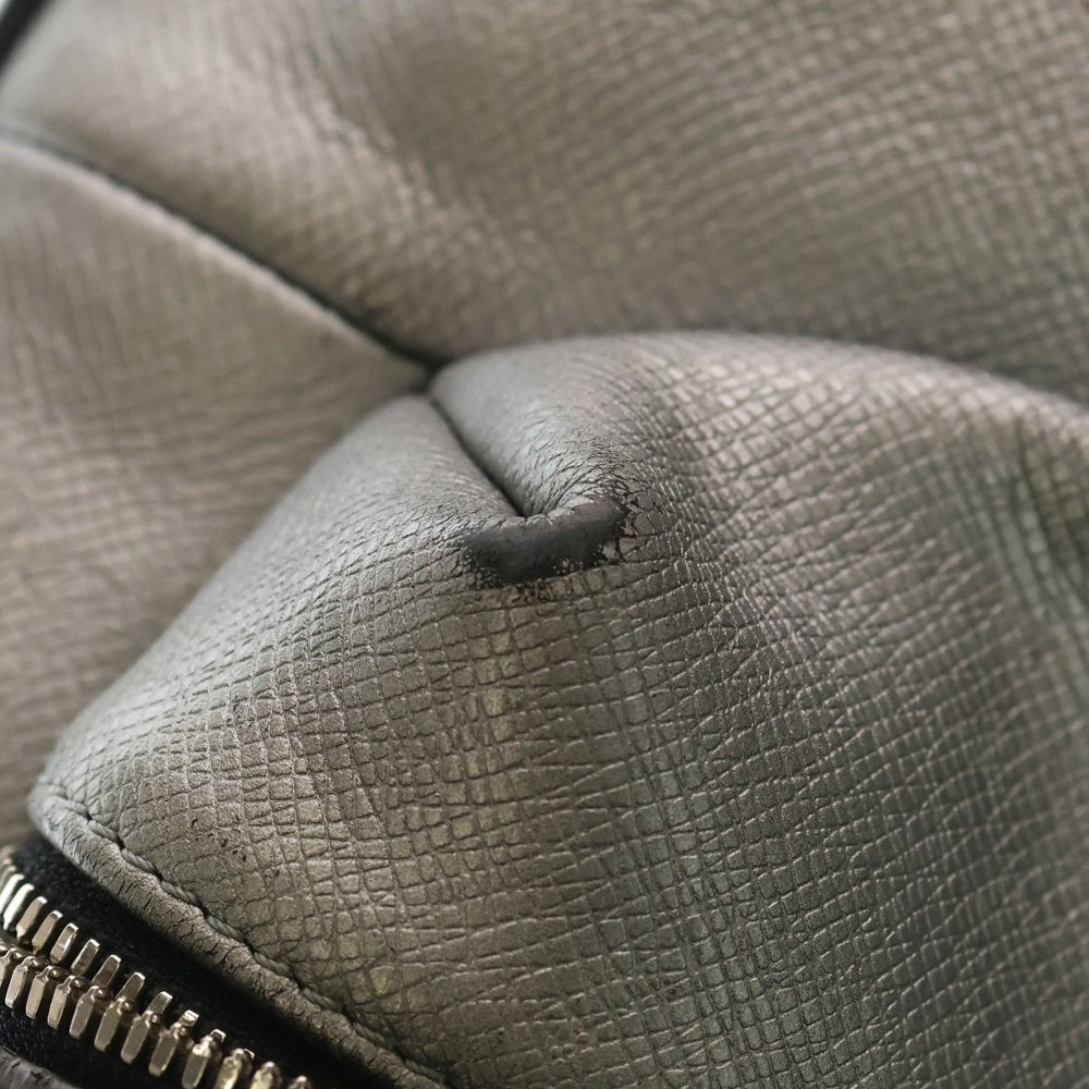 LOUIS VUITTON(ルイヴィトン) タイガラマ ディスカバリーバックパック リュックサック メタリックシルバー レザー M30835 シルバー金具 レディース