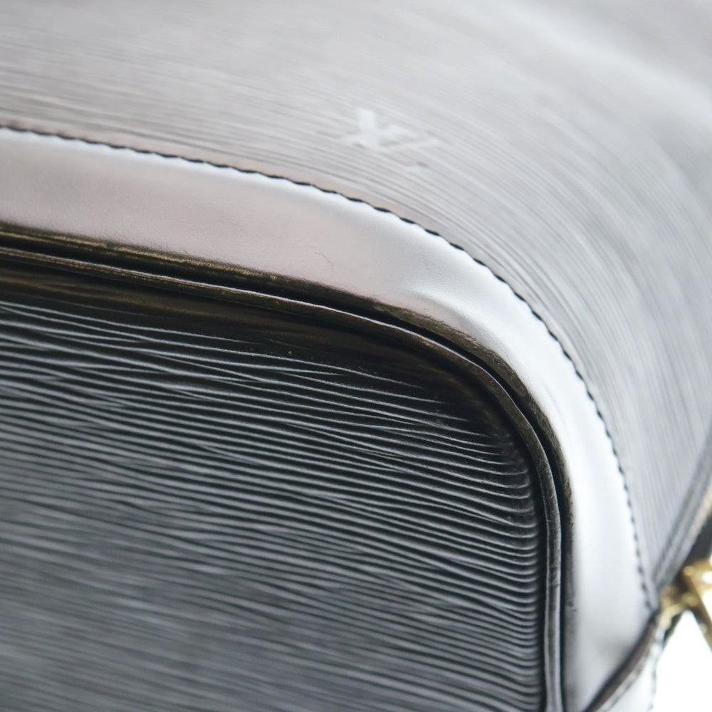 LOUIS VUITTON(ルイヴィトン) エピ アルマPM ハンドバッグ ノワール レザー M40302