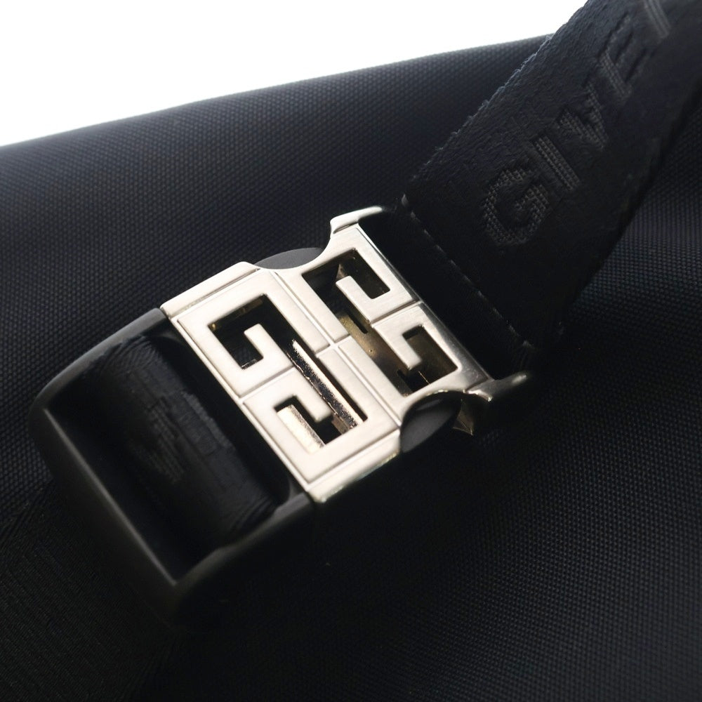 GIVENCHY(ジバンシィ) ロゴ ボディバッグ ウエストバッグ ブラック ナイロン