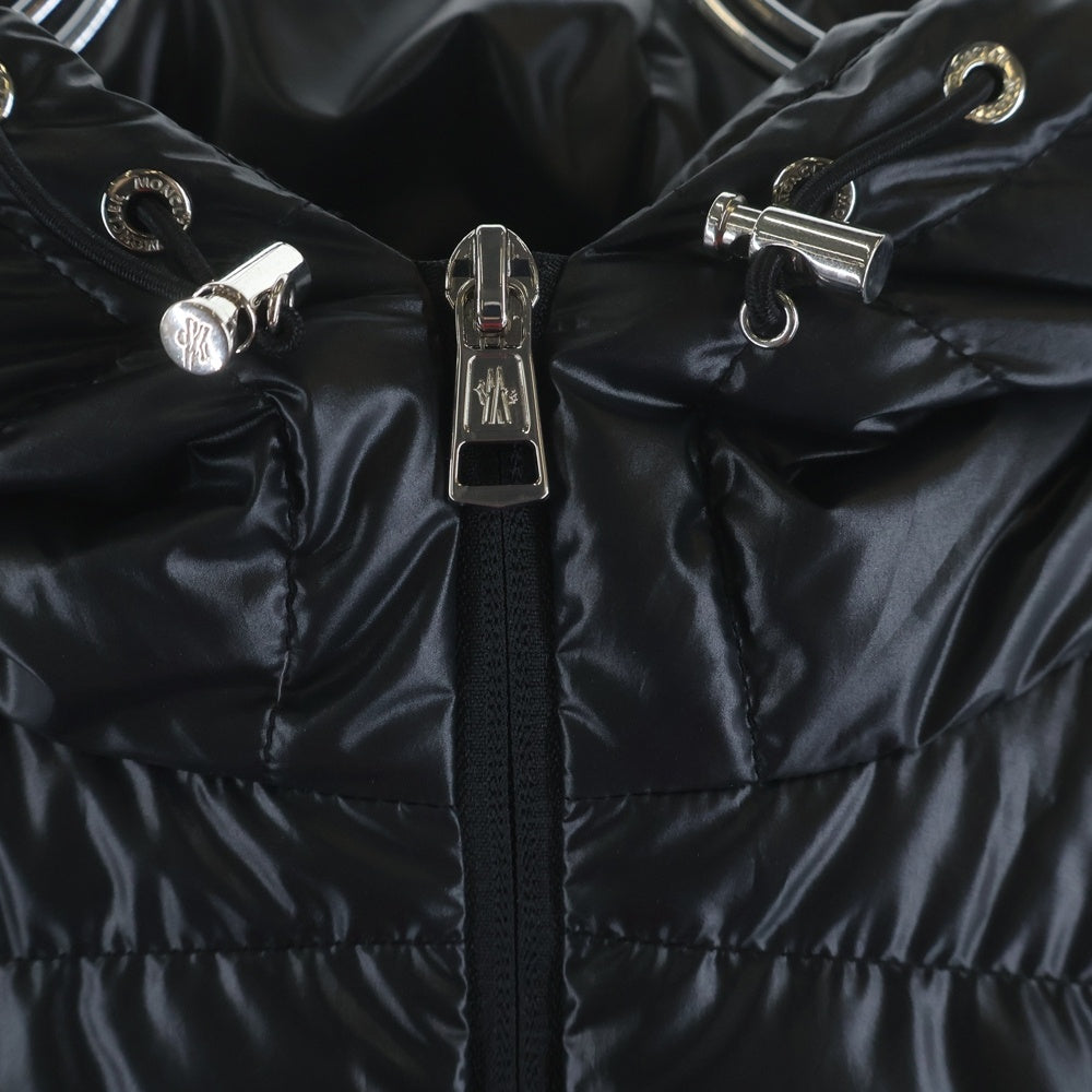 MONCLER(モンクレール) 24SS CORNOUR GIUBBOTTO ラバーロゴ ダウンジャケット ブラック J10911A00003