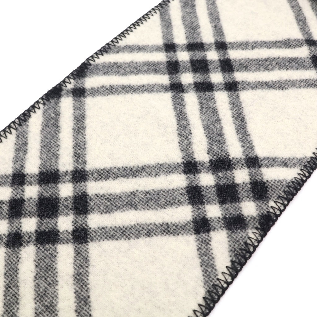 BURBERRY(バーバリー) ノバチェック総柄 ロゴパッチ ウール マフラー ブラック/ホワイト