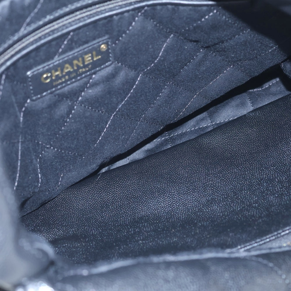 CHANEL(シャネル) シャネル22 スモール キャビアスキン レザー チェーンショルダーバッグ ゴールド金具 ブラック プレート レディース