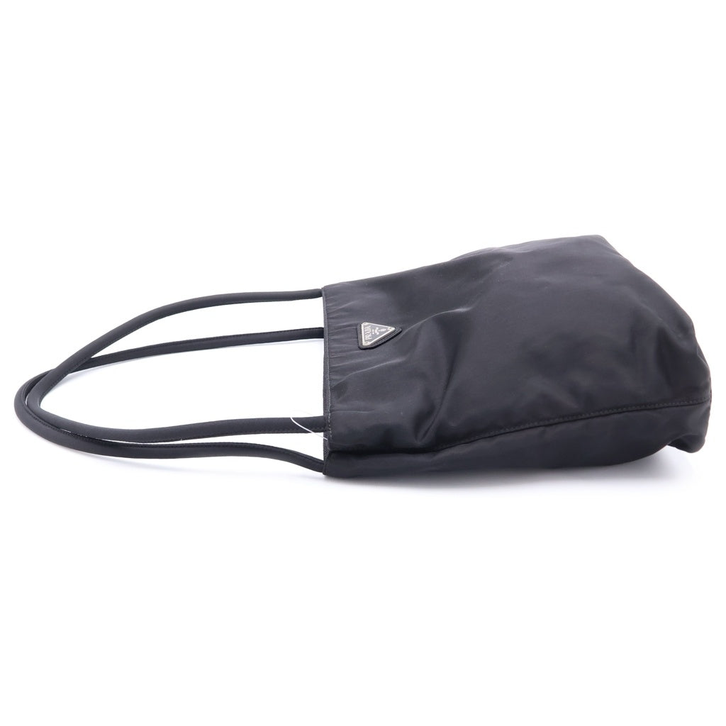 PRADA(プラダ) トライアングルロゴ プレート ナイロン トートバッグ シルバー金具 ブラック B6242 レディース