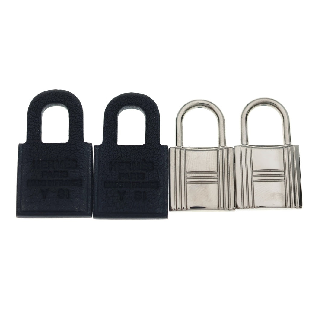 HERMES オーケリー ピアスナタ HERMES(エルメス) O'Kelly オーケリーピアス Y刻印 カデナ メタル