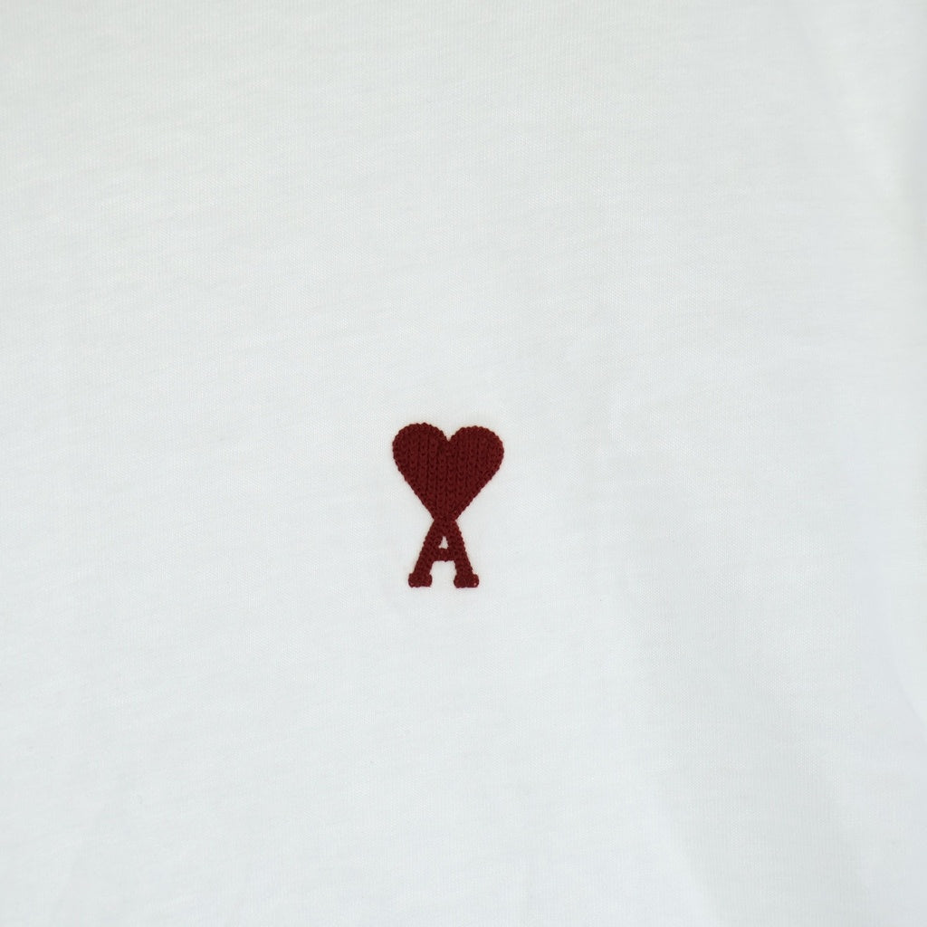 AMI Alexandre Mattiussi(アミアレクサンドルマテュッシ) ハートAロゴ 刺しゅう 半袖Tシャツ カットソー ホワイト BFUTS035.724