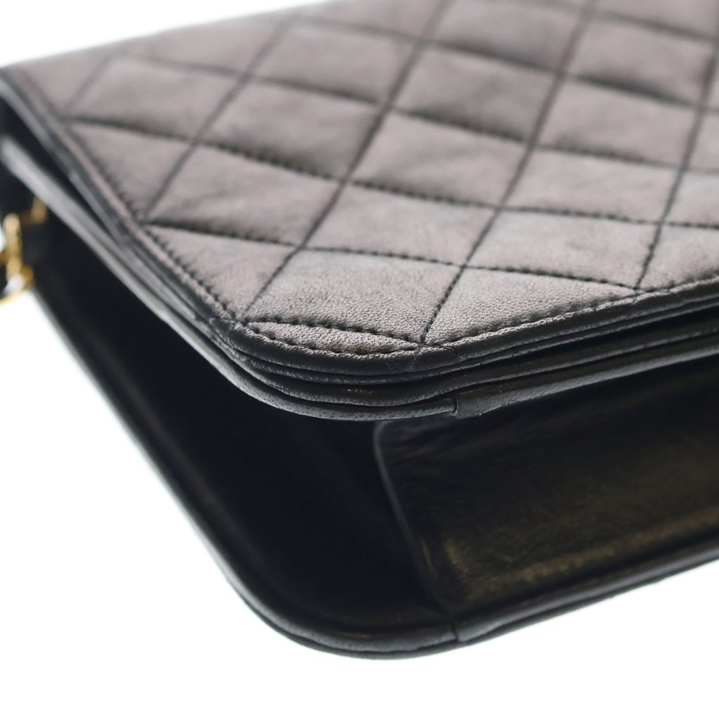 CHANEL(シャネル) マトラッセ W24 ショルダーバッグ チェーンバッグ ブラック ラムスキン ゴールド金具 レディース