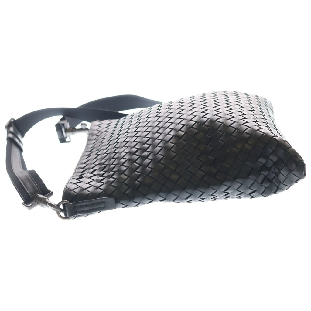 BOTTEGA VENETA(ボッテガヴェネタ) イントレチャート メッセンジャーバッグ 黒 レザー