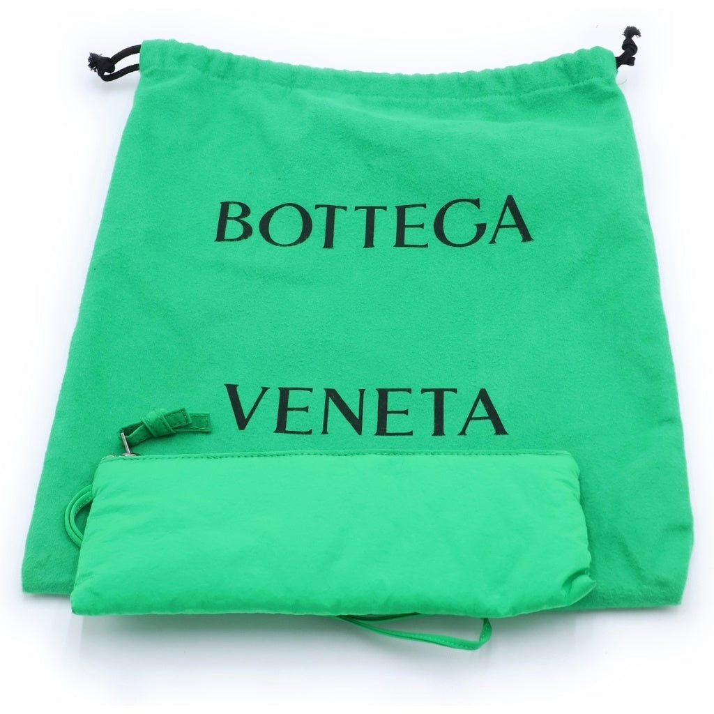 BOTTEGA VENETA(ボッテガヴェネタ) パデッドテックカセット ショルダーバッグ グリーン ナイロン パラキート レディース