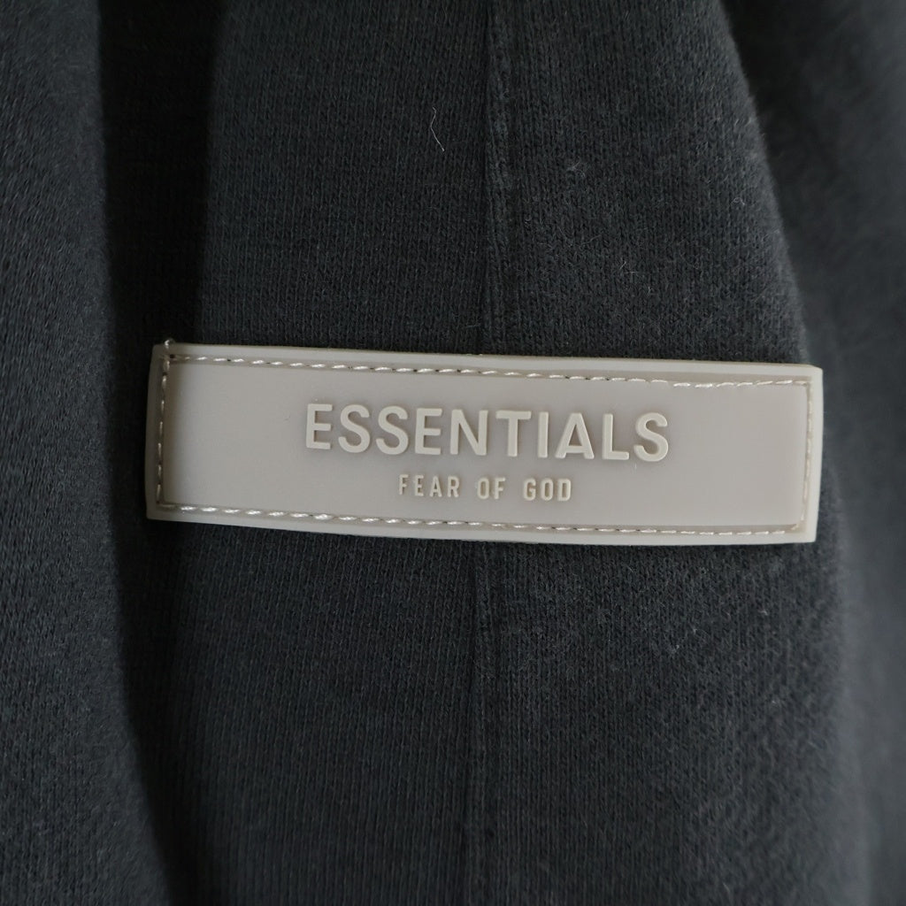 FEAR OF GOD ESSENTIALS(フィアオブゴッド エッセンシャルズ) ロゴ スウェットハーフパンツ ブラック