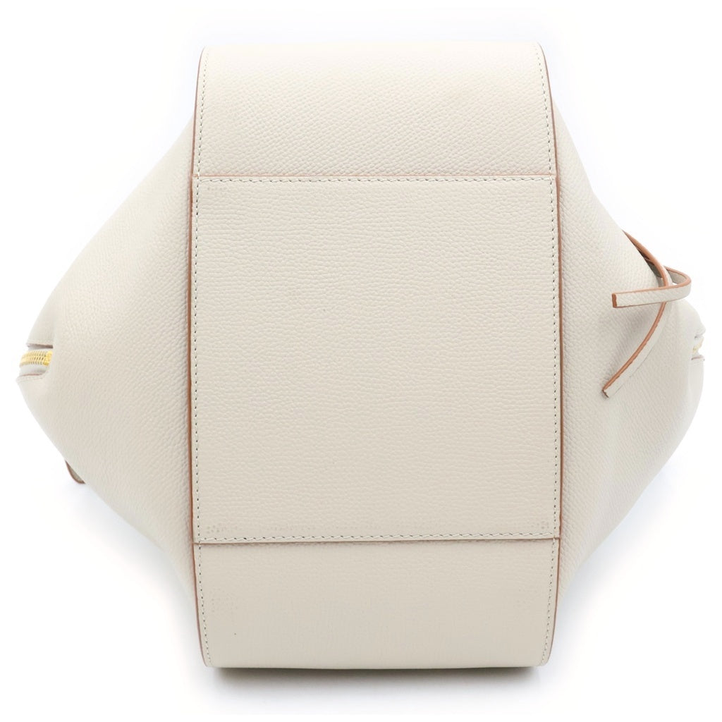 LOEWE(ロエベ) ハンモック ミディアム 2WAYハンドバッグ ショルダーバッグ アイボリー オフホワイト レザー ゴールド金具 レディース