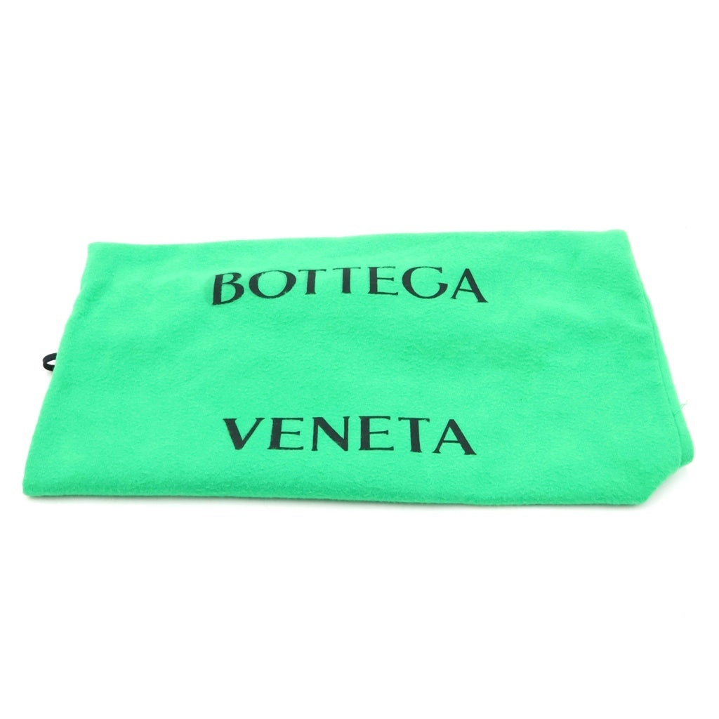 BOTTEGA VENETA(ボッテガヴェネタ) パデッド カセット イントレチャート ショルダーバッグ ブラック レザー レディース