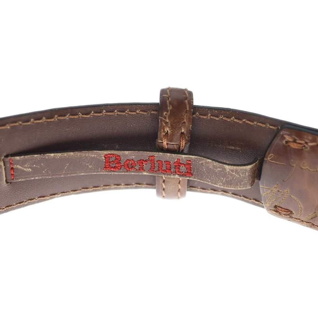 Berluti(ベルルッティ) カリグラフィ スクエアバックル レザーベルト 総柄 シルバー/ブラウン
