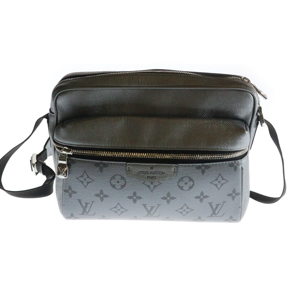LOUIS VUITTON(ルイヴィトン) タイガラマ アウトドア メッセンジャーバッグ ショルダーバッグ シルバー PVCレザー RFID M30830