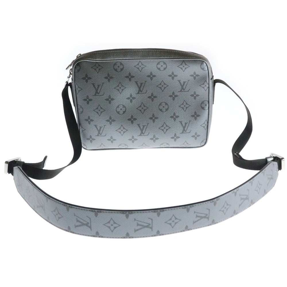 LOUIS VUITTON(ルイヴィトン) タイガラマ アウトドア メッセンジャーバッグ ショルダーバッグ シルバー PVCレザー RFID M30830
