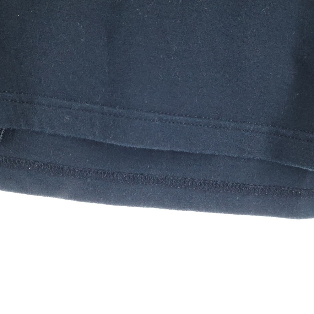 PRADA(プラダ) ラバーロゴ バックポケットデザイン クルーネック ロングスリーブ 長袖Tシャツ カットソー ブラック