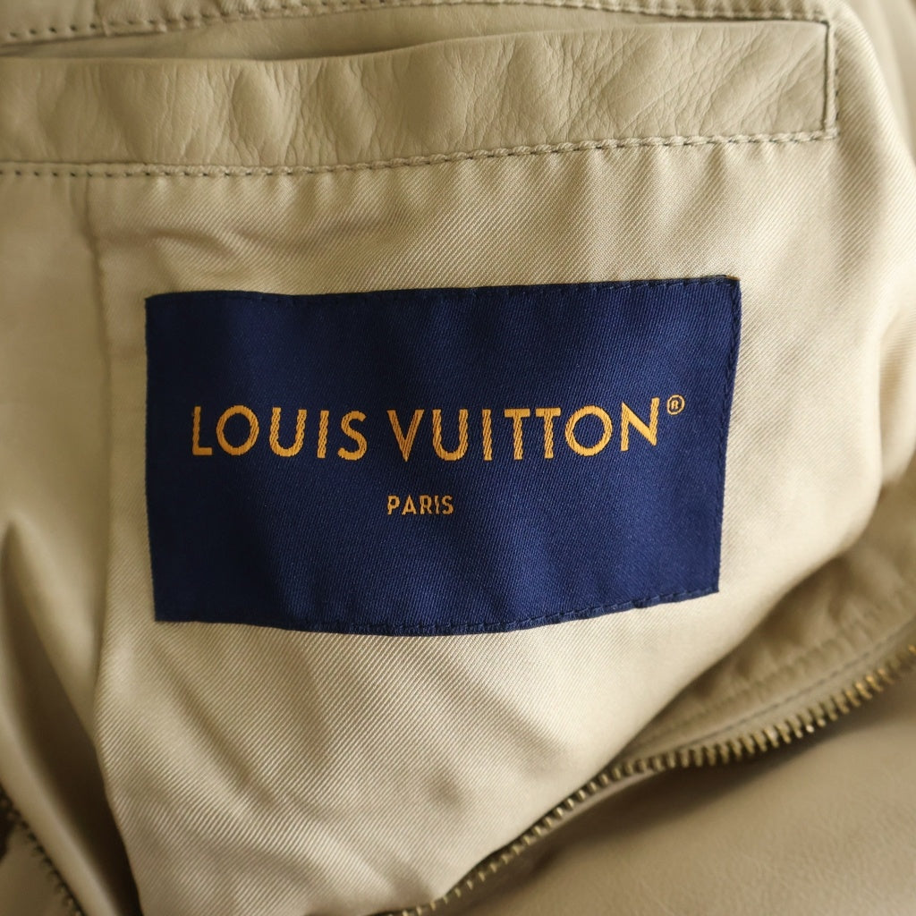 LOUIS VUITTON(ルイヴィトン) 26SS レザー パデッド 中綿 スタンドカラー ジップアップ ブルゾン ベージュ RM261M PH9 HUL75E