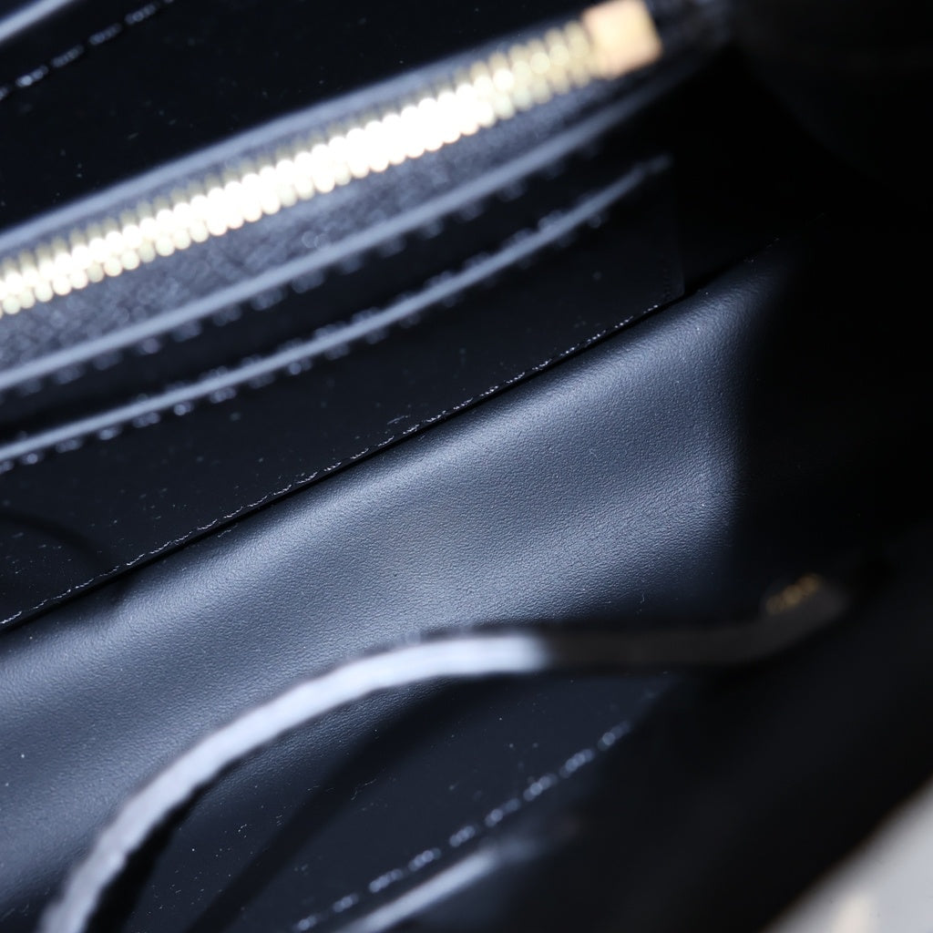 LOUIS VUITTON(ルイヴィトン) カプシーヌミニ ハンドバック 2wayショルダー シェル ゴールド金具 レザー ブラック M25903 レディース